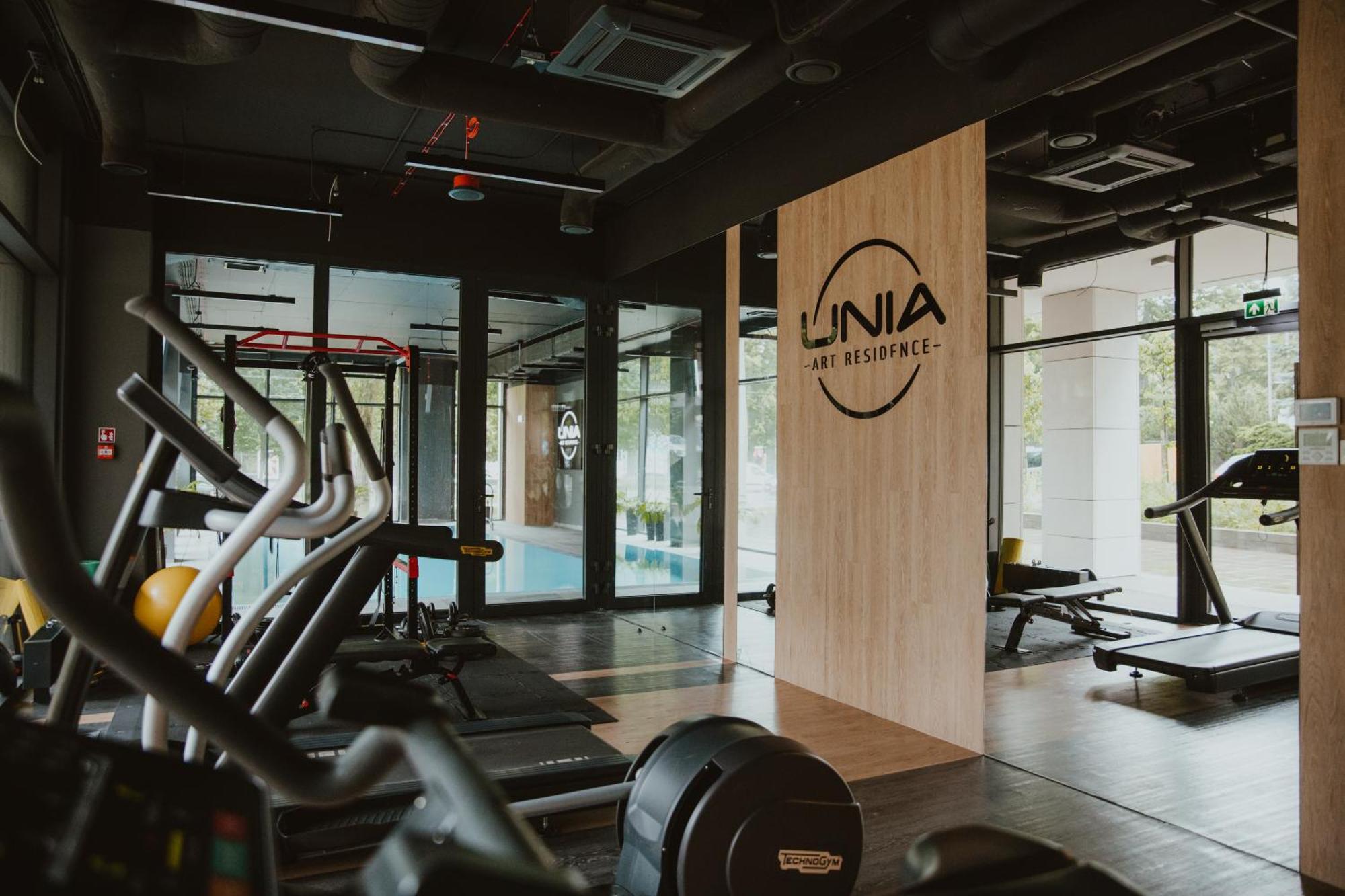 Unia Elegance